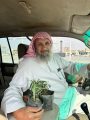 بيئة رنية توزع عدد من الشتلات على الاهالي