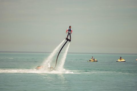 بين البحر والترفيه والثقافة والتسوق صيف جدة.. شواطئ رائعة وأنشطة متنوعة ووجهات تناسب كل الأذواق