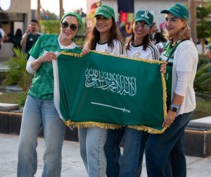 10 آلاف زائر في «عيش المونديال».. والأخضر يشعل المدرجات
