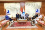 رئيس جامعة كفر الشيخ بجمهورية مصر العربية يستقبل اللواء أركان حرب أسامة الجمال لإلقاء ندوة بكلية التربية النوعية حول ذكرى انتصارات أكتوبر المجيدة