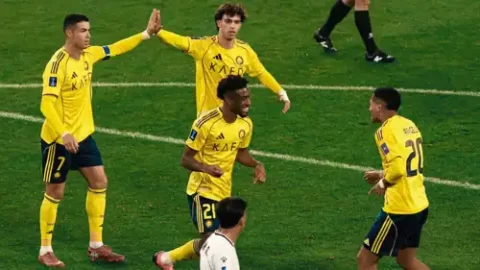 النصر يتصدر والاهلي يتعثر والهلال ينجو