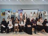 افتتاح معرض تشكيلي للمشاركين في جائزة الابن البار في الكويت