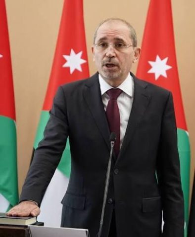 وزير الخارجية الأردني يجري اتصالًا هاتفيًا بنظيره التركي