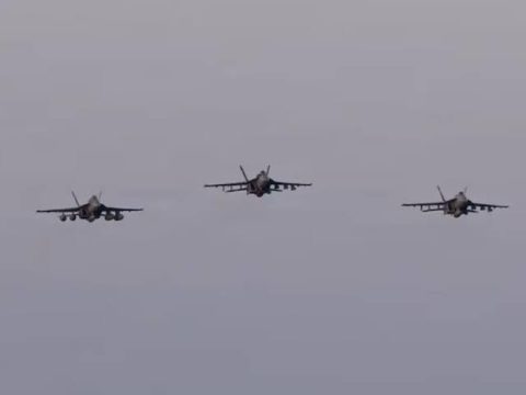 الجيش الأمريكي: الولايات المتحدة تشن جولة جديدة من الضربات على إيران