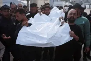 استشهاد فلسطينية برصاص قوات الاحتلال الإسرائيلية جنوب قطاع غزة